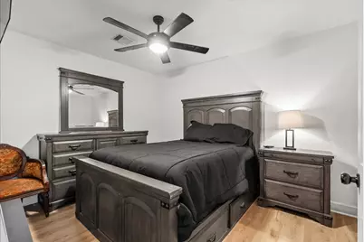 5201 Main Street, Santa Fe, TX 77510 - Photo 15