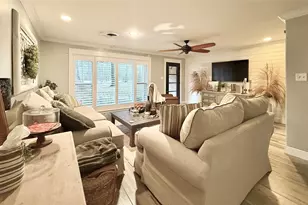 410 Lee Ln, Vidor, TX 77662 - Photo 5