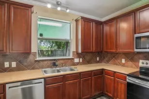 1122 Chase Park Dr, Bacliff, TX 77518 - Photo 9
