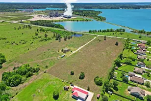 11242 Longstreet Rd, Willis, TX 77318 - Photo 9