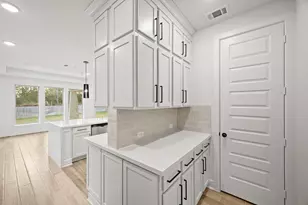 129 Sweeping Valley Dr, Montgomery, TX 77316 - Photo 27