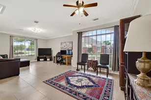 811 Colony Glen Ct, Houston, TX 77062 - Photo 5