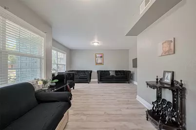 5822 Shurmard Drive, Houston, TX 77092 - Photo 7