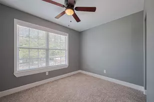 5822 Shurmard Dr, Houston, TX 77092 - Photo 41