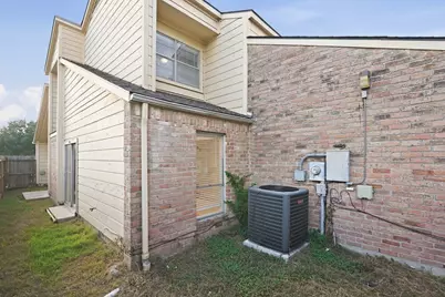 11807 Gatlinburg Drive, Houston, TX 77031 - Photo 17