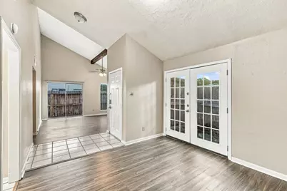 11807 Gatlinburg Drive, Houston, TX 77031 - Photo 7