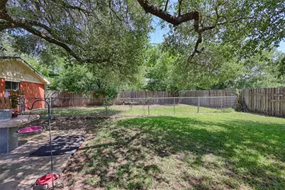 417 S Main Street, Hallettsville, TX 77964 - Photo 39
