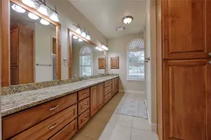417 S Main St, Hallettsville, TX 77964 - Photo 15