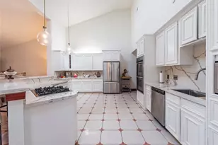 2417 Gerol Dr, Galveston, TX 77551 - Photo 11