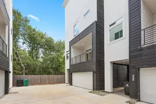 500 Schweikhardt St, Houston, TX 77020 - Photo 3