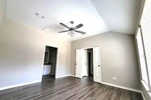 77 Woodlily Pl, The Woodlands, TX 77382 - Photo 11