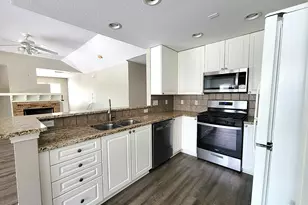 77 Woodlily Pl, The Woodlands, TX 77382 - Photo 9