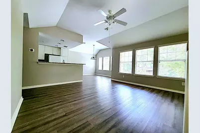 77 Woodlily Pl, The Woodlands, TX 77382 - Photo 5