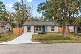 10414 Onslow St, Houston, TX 77016 - Photo 1
