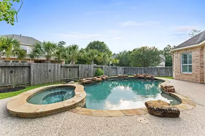 47 N Winsome Path Circle, The Woodlands, TX 77382 - Photo 3