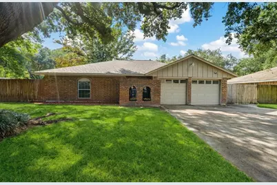 3930 Tumbleweed Lane, Baytown, TX 77521 - Photo 3