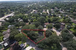 3930 Tumbleweed Ln, Baytown, TX 77521 - Photo 21