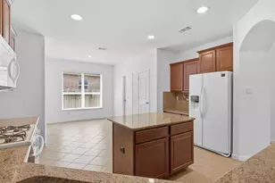 1015 Cedar Lake Ct, Conroe, TX 77384 - Photo 9