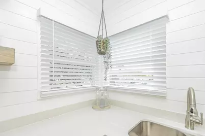 1102 45th Street, Galveston, TX 77550 - Photo 15
