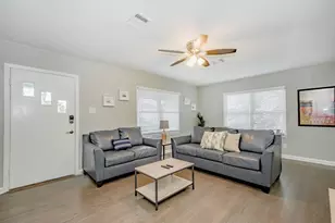 1102 45th St, Galveston, TX 77550 - Photo 7