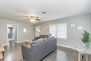 1102 45th St, Galveston, TX 77550 - Photo 11