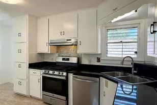 2311 52nd St, Galveston, TX 77551 - Photo 5