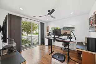 912 W 19th St, Houston, TX 77008 - Photo 7