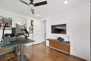 912 W 19th St, Houston, TX 77008 - Photo 11