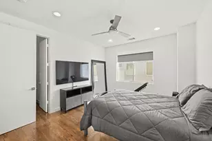 912 W 19th St, Houston, TX 77008 - Photo 37