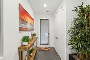 912 W 19th St, Houston, TX 77008 - Photo 9