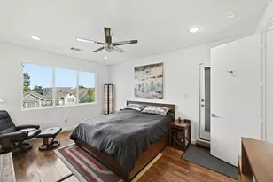 912 W 19th St, Houston, TX 77008 - Photo 25