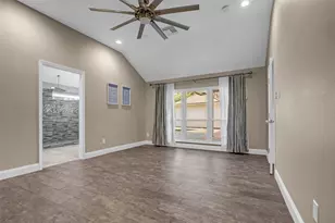 11506 Faulkey Gully Cir, Houston, TX 77070 - Photo 35