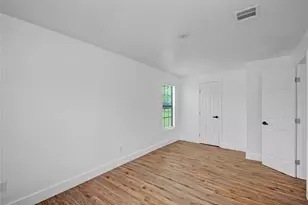 1203 W 6th St, Freeport, TX 77541 - Photo 21