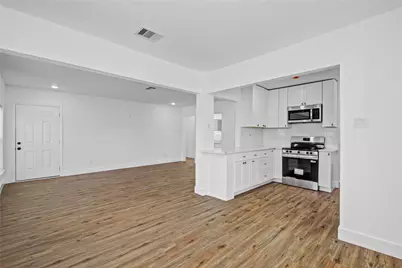 1203 W 6th Street, Freeport, TX 77541 - Photo 11