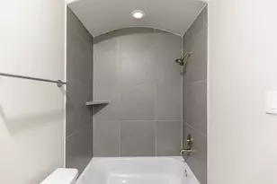 2123 McIlhenny St, Houston, TX 77004 - Photo 7