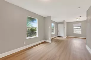 2446 Mayview Dr, Houston, TX 77091 - Photo 9