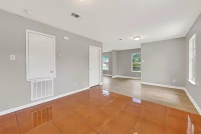 2446 Mayview Drive, Houston, TX 77091 - Photo 13