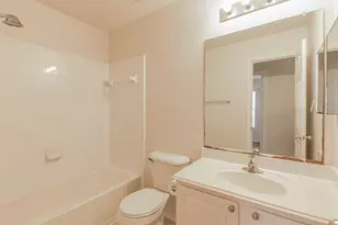 213 E Summerhaze Circle, The Woodlands, TX 77382 - Photo 29