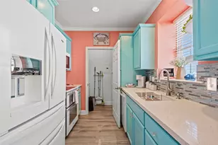 7000 Seawall Blvd, Galveston, TX 77551 - Photo 11
