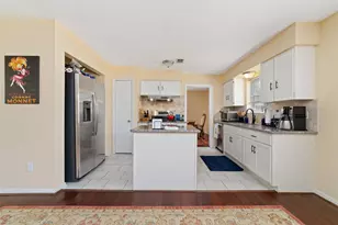 7434 Carew St, Houston, TX 77074 - Photo 13