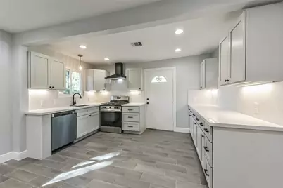 8925 Everglade Drive, Houston, TX 77078 - Photo 11