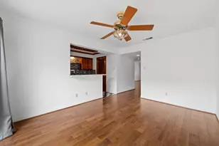 5819 Valley Forge Dr, Houston, TX 77057 - Photo 9