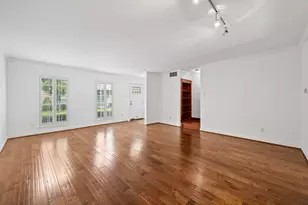 5819 Valley Forge Dr, Houston, TX 77057 - Photo 3