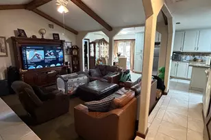 2327 Camelot Dr, Weslaco, TX 78596 - Photo 3