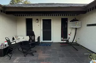 2327 Camelot Dr, Weslaco, TX 78596 - Photo 9
