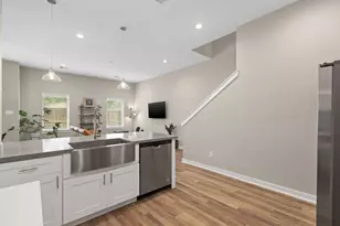 413 Stonework Oaks Lane, Houston, TX 77076 - Photo 23