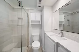 9654 Westview Dr, Houston, TX 77055 - Photo 23