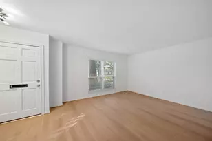 9654 Westview Dr, Houston, TX 77055 - Photo 7