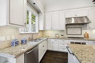 2145 Fairview Ave, Houston, TX 77019 - Photo 23