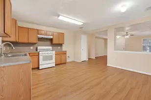 13410 Blue Swallow Dr, Houston, TX 77086 - Photo 11